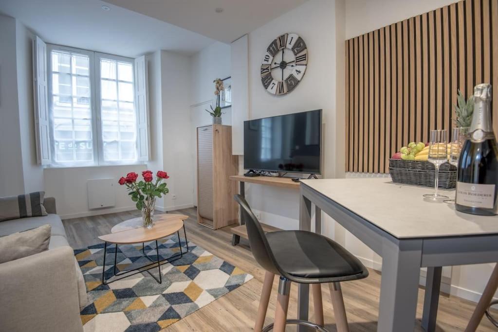 L'Espine Apartment Angers Exterior foto